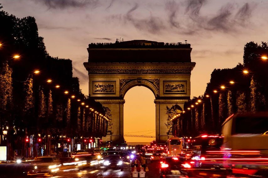 Arc de Triomphe, Paris, Île-de-France, France